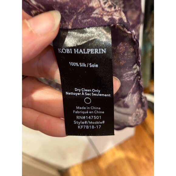 Kobi Halperin 100% Silk LS dark floral fairy poet’s blouse. Size L - Picture 2 of 4